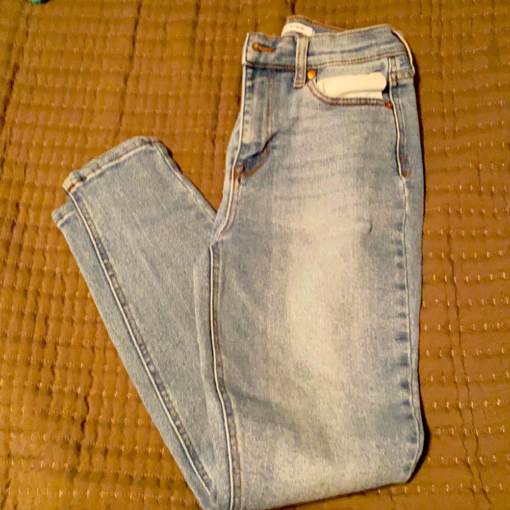Brand new jeans! Super cute!